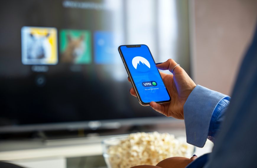 Cara Menghubungkan Ponsel ke TV Menggunakan USB