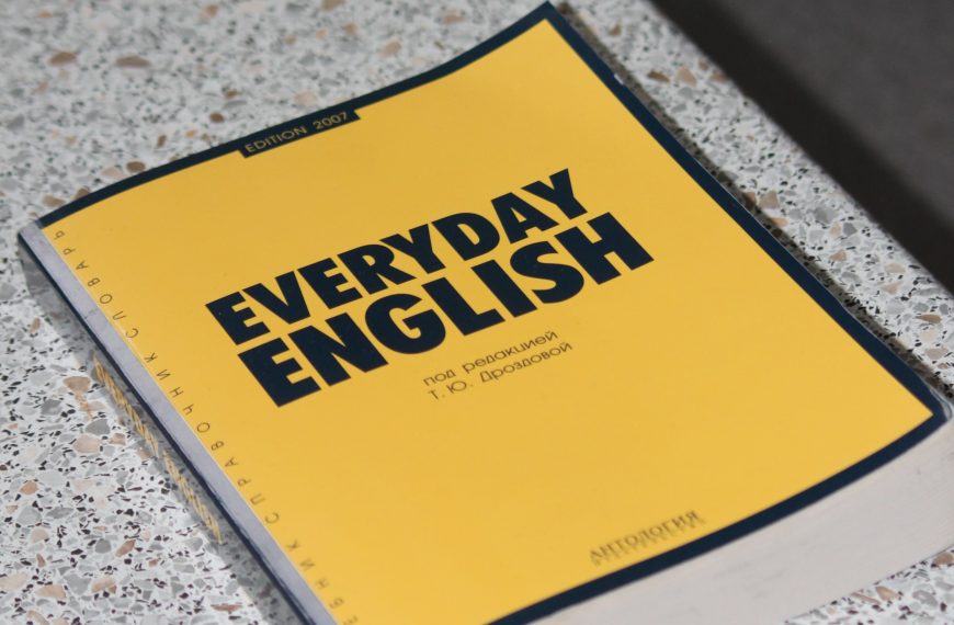 Website untuk Meningkatkan Kemampuan Bahasa Inggris